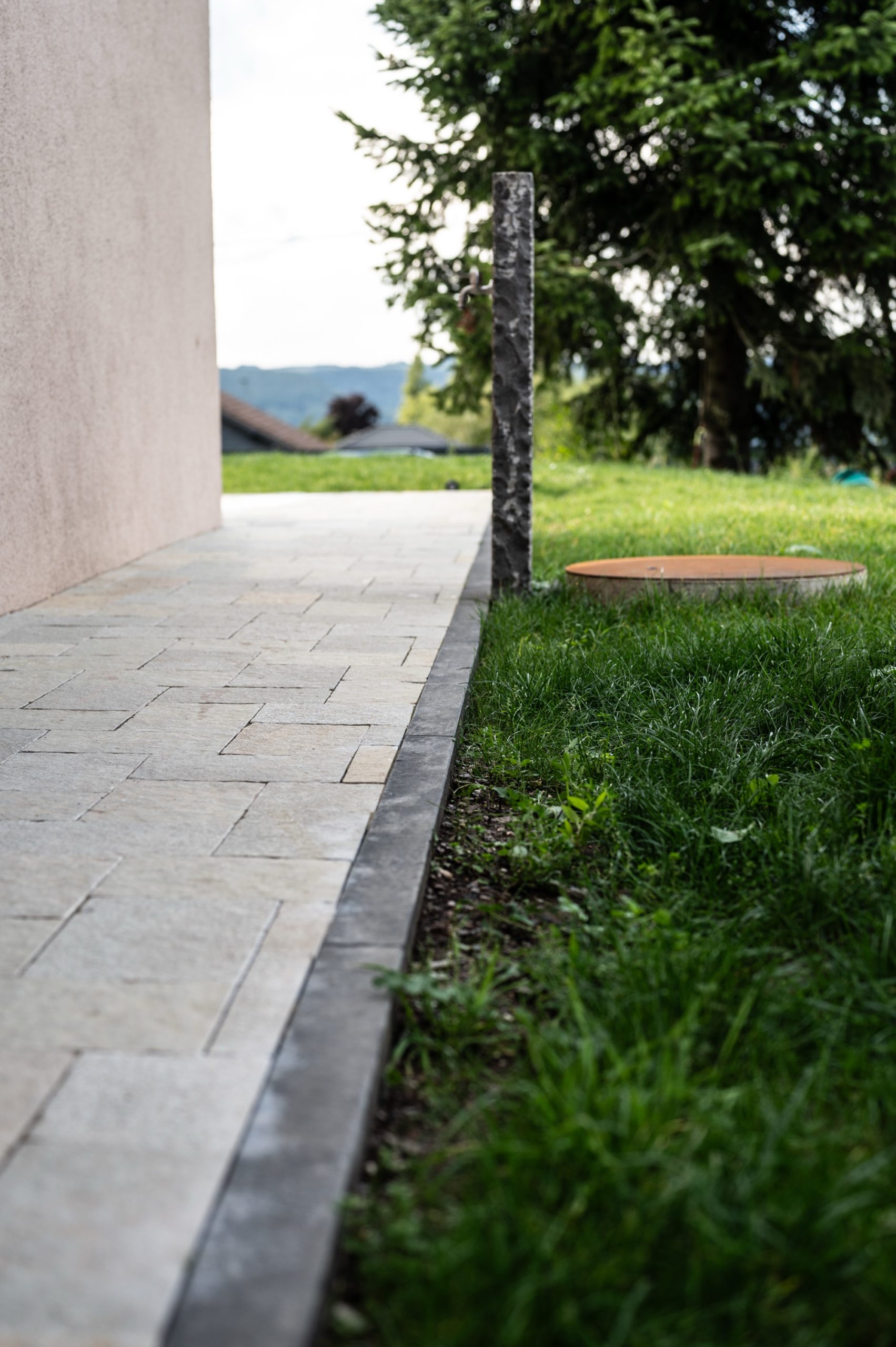 Bagira Basalt Palisaden (geflammt & gebürstet) – Bild 2