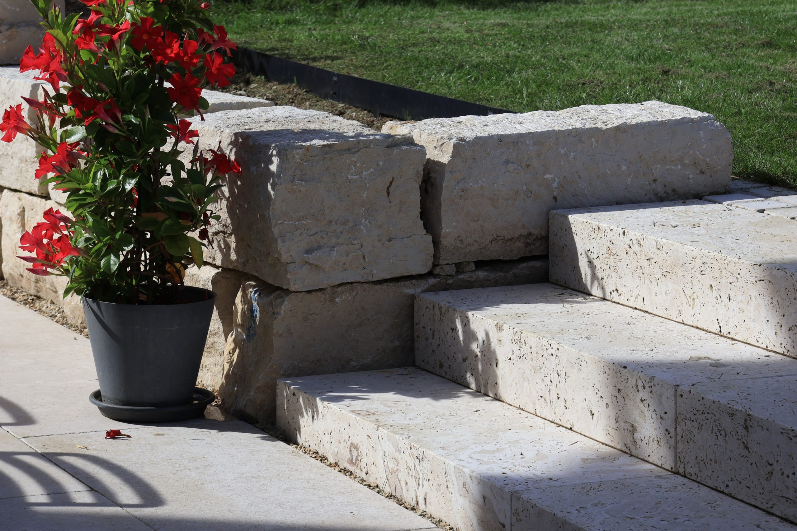 Travertin Blockstufe (creme/beige) – Bild 3