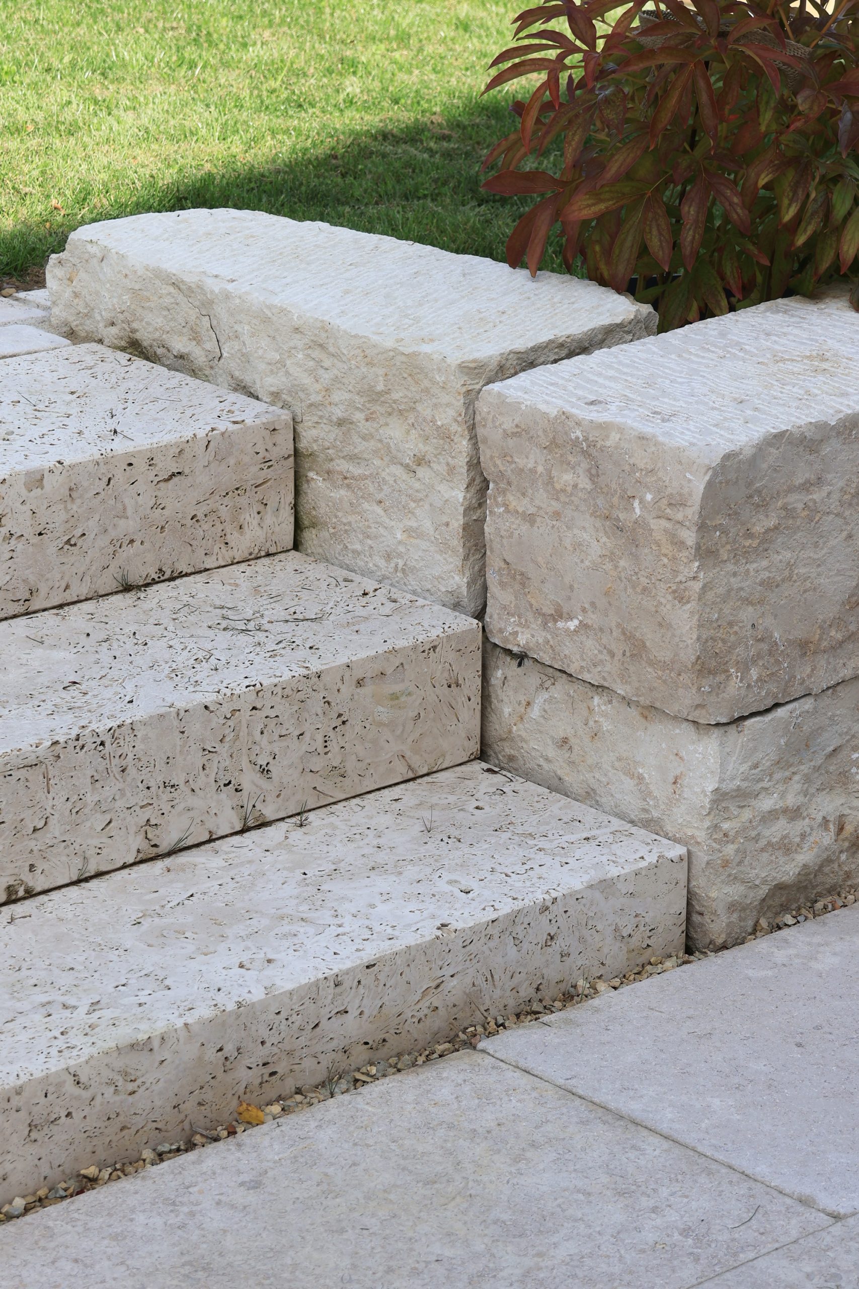 Travertin Blockstufe (creme/beige)