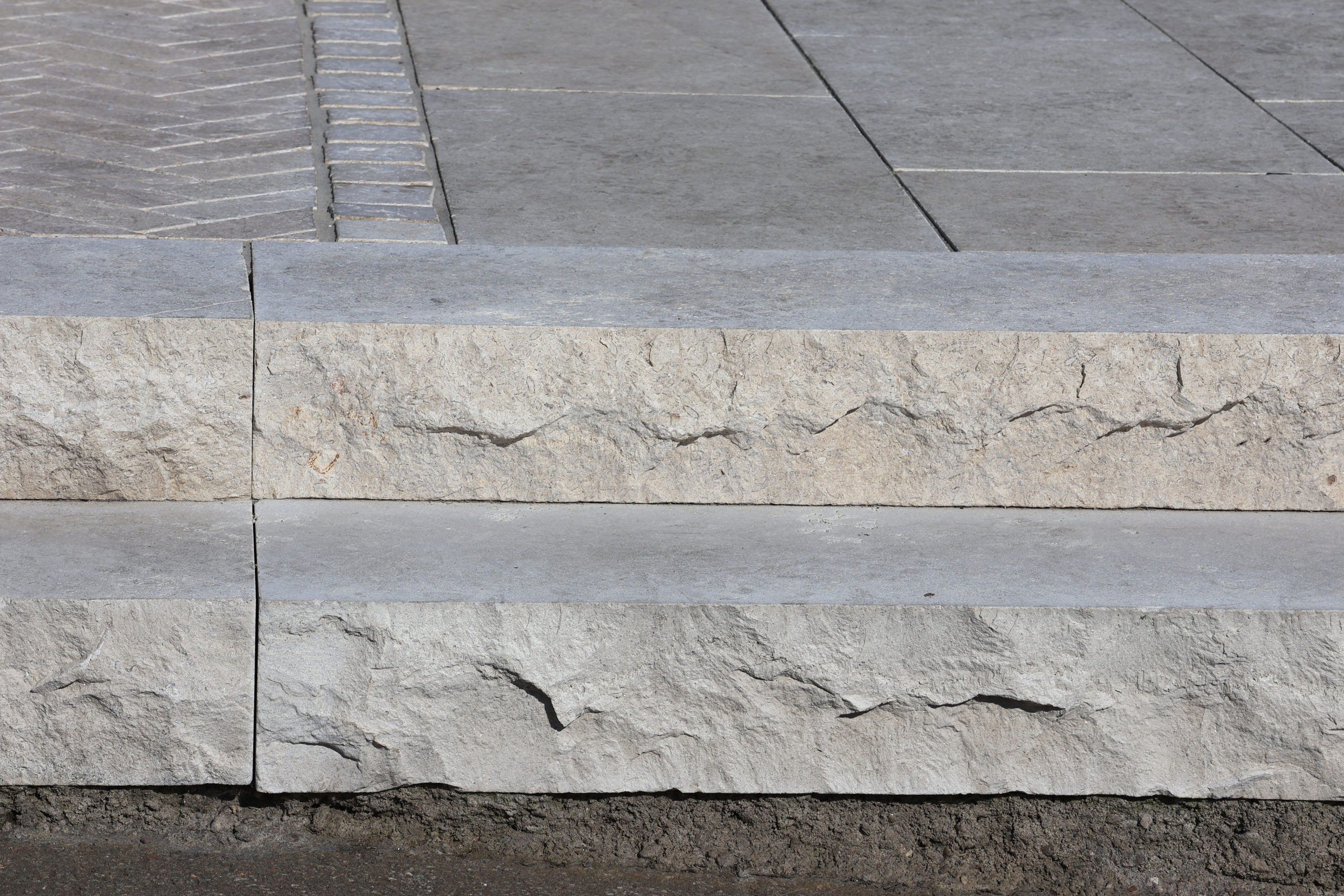 Kalkstein Jurabeige Blockstufe, VS gespalten – Bild 4