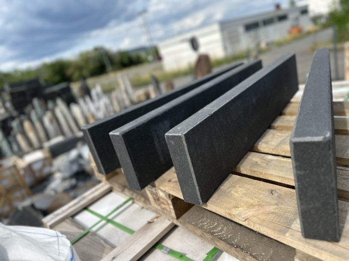 Granit Nero Assoluto Randsteine – Bild 2