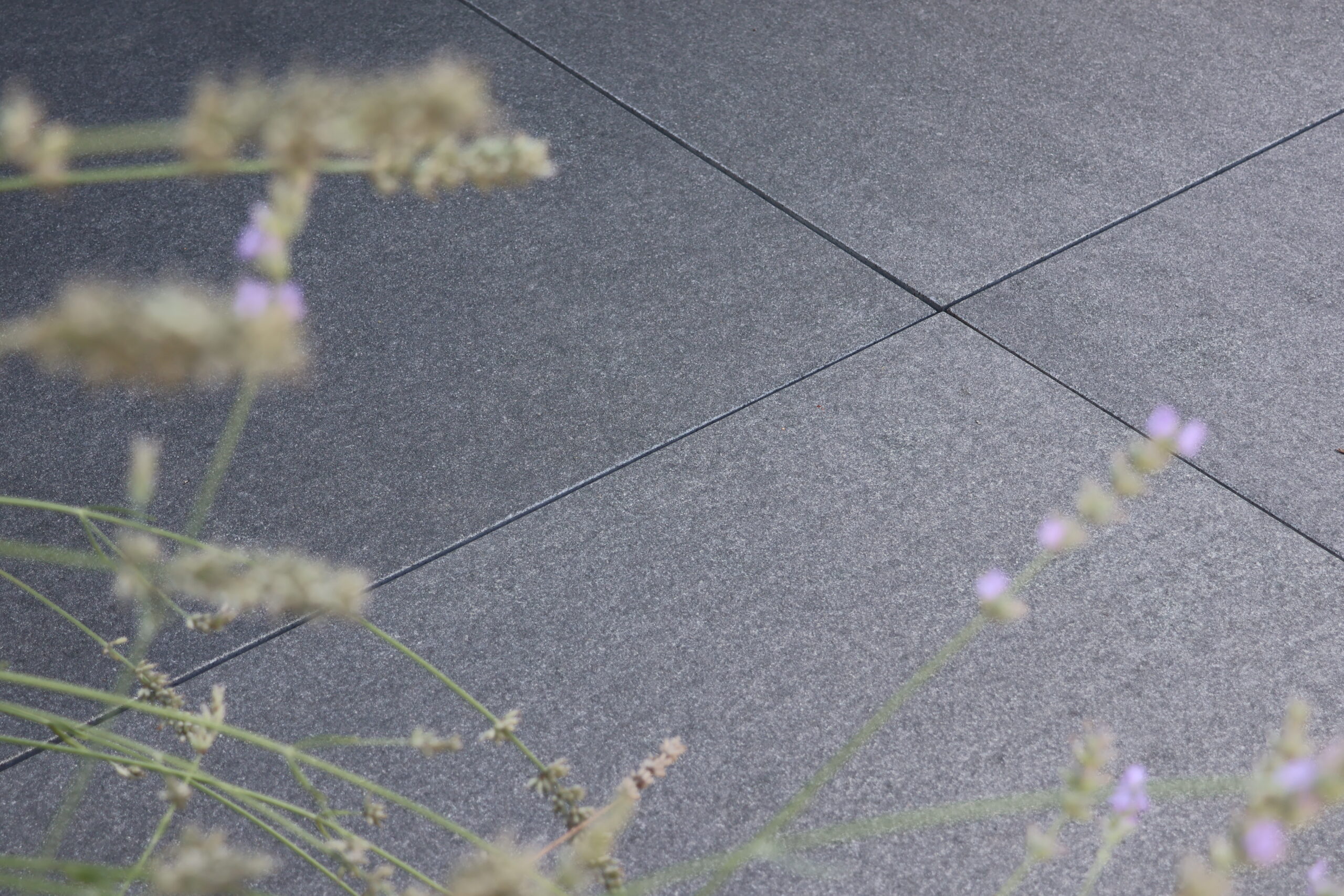 Granit Nero Assoluto Terrassenplatten – Bild 3